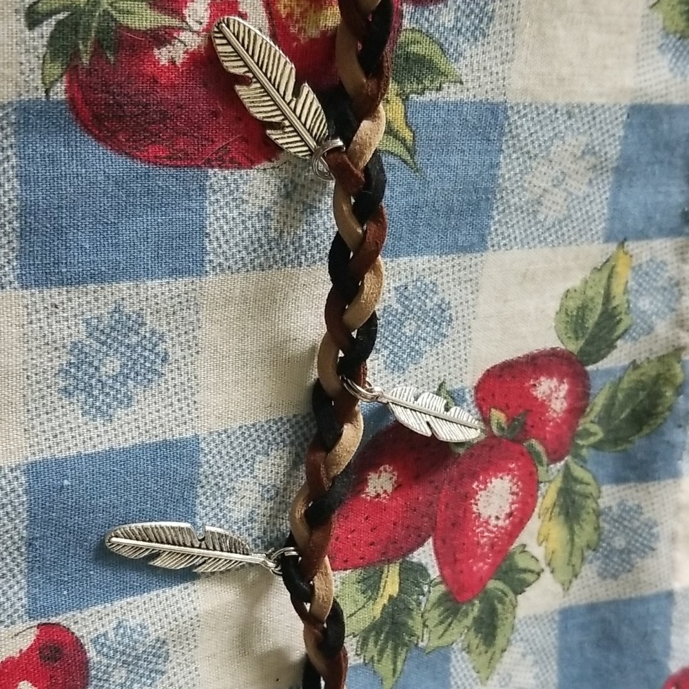 Hand made bracelets - Picture 2 of 3